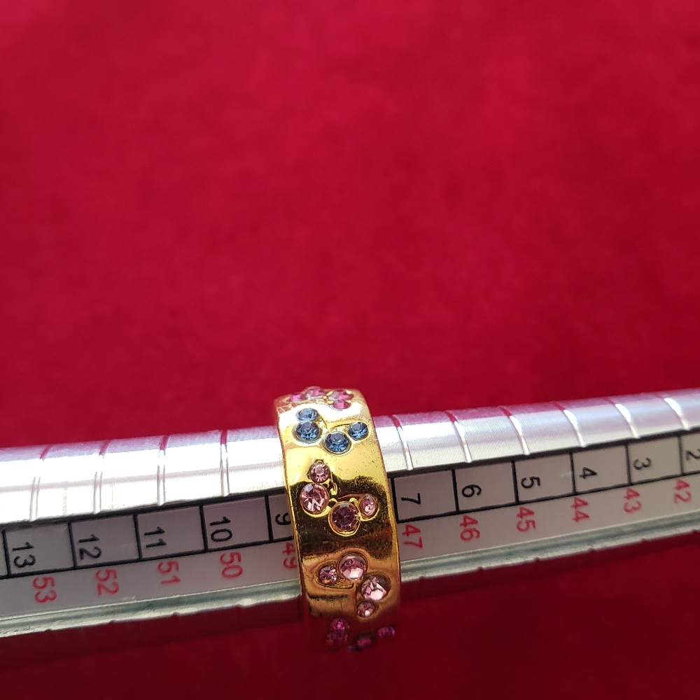 Gold tone Ring with blue and pink Rignstone - Picture 7 of 7